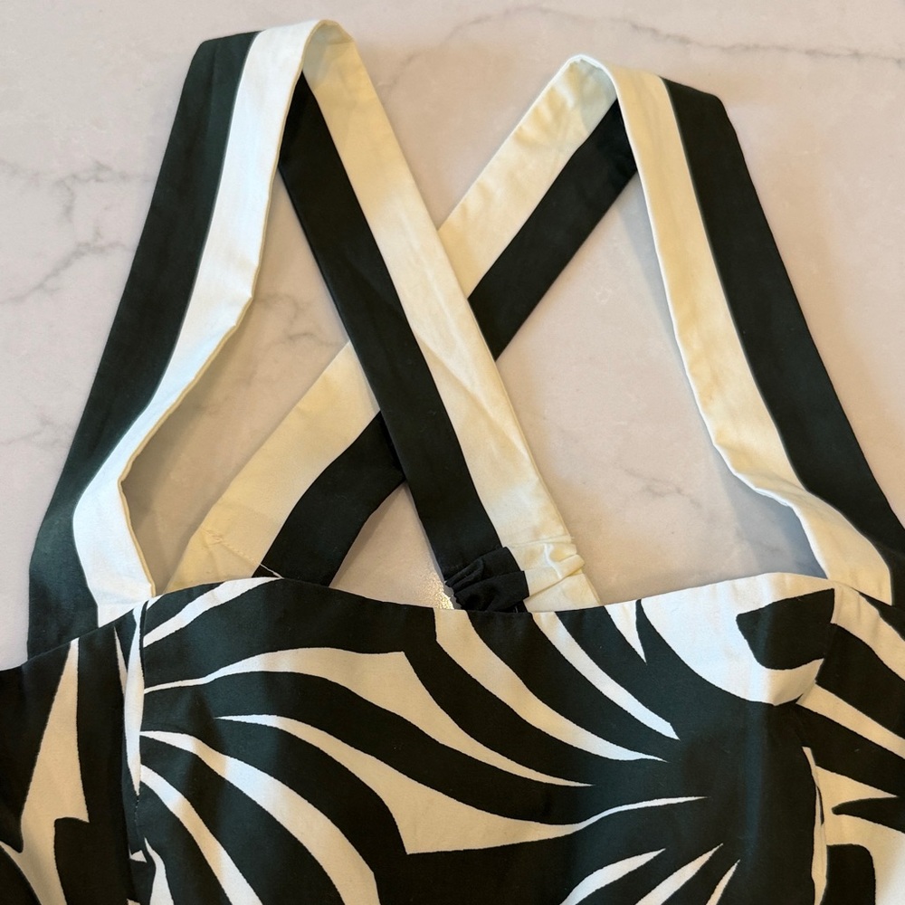 Cara Cara Julietta Mini dress in Catalina olive - Picture 3 of 11